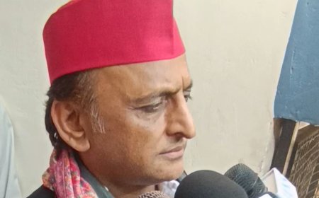 लखनऊ में बोले अखिलेश यादव:भाजपा हारने लगती है तो चुनाव आयोग से मिल जाती है