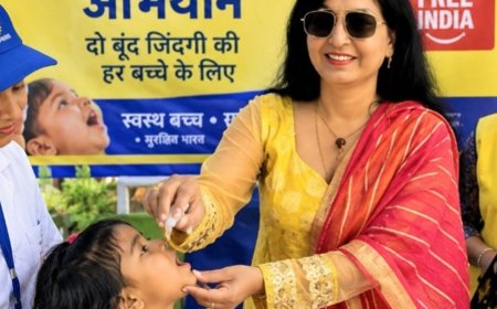 पोलियो उन्मूलन के लिए जागरूकता कार्यक्रम:विश्व पोलियो दिवस पर बच्चों को पिलाई गई पोलियो ड्रॉप्स
