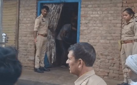 घर में सो रही ग्राम सेवक अधिकारी कोमल की हत्या:सहारनपुर में बेड पर मिला शव, रात में घेर में सो रहे थे माता-पिता; सुबह घर पहुंचे तो बेटी को मृत देख मचा कोहराम