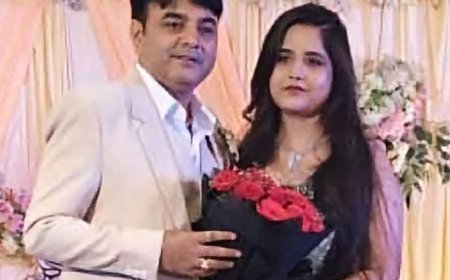 महोबा के दो PCS अधिकारियों ने की सगाई:30 नवंबर को खजुराहो में होगी शादी, मिल रही शुभकामनाएं