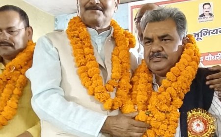 देवीपाटन मण्डल में सन्तोष पाण्डेय अध्यक्ष, अरुण यादव महामंत्री बने:त्रैवार्षिक अधिवेशन में सर्वसम्मति से मण्डलीय कार्यकारिणी का निर्विरोध गठन