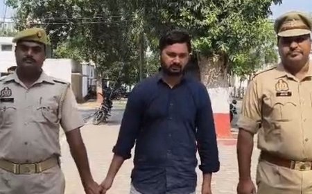 युवाओं को नौकरी का झांसा देकर ठगने वाला गिरफ्तार:26 हजार में 5 हजार अभ्यर्थियों का डेटा खरीदा, फर्जी जॉइनिंग लेटर से करते थे ठगी