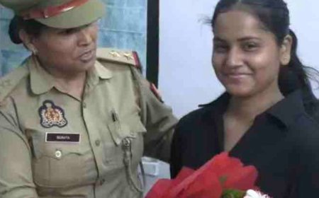 गोरखपुर में आयुषी बनीं एक दिन की महिला थाना प्रभारी:सुनीं महिलाओं की समस्याएं, समझा पुलिस का कामकाज
