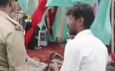 नोएडा में दुर्गा पंडाल को क्षतिग्रस्त करने का आरोप:बजरंग दल ने थाने में की शिकायत, प्राधिकरण ने आरोपों को किया इंकार
