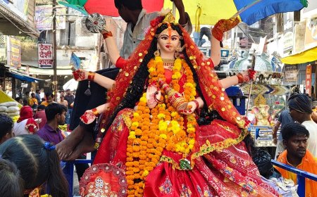 कौशांबी में दुर्गा प्रतिमाओं का विसर्जन शुरू:1150 प्रतिमाओं का 350 जगहों पर विसर्जन, सुरक्षा के कड़े इंतजाम; डीजे पर झूमे भक्त