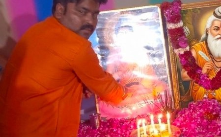 इटावा में वाल्मीकि जयंती पर संगोष्ठी:उपमुख्यमंत्री पद देने की मांग, समाज को शासन में प्रतिनिधित्व दिलाने की अपील