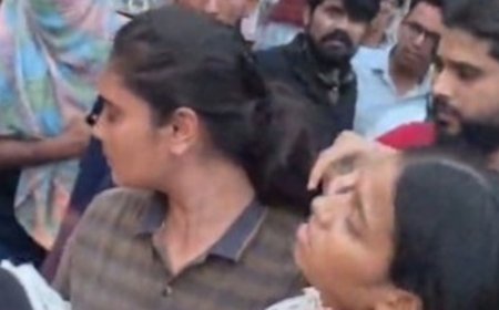 रोडवेज बस और ऑटो के बीच फंसी युवती:गंभीर रूप से घायल हुई, महिला सिपाही ने जिला अस्पताल पहुंचाया
