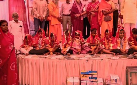 इटावा में सेवाभारती ने 501 कन्याओं का किया सामूहिक पूजन और सम्मान