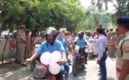गाजियाबाद में 2000 महिलाओं ने निकाली स्कूटी रैली:पुलिस आयुक्त जे. रविंदर गौड ने हरी झंडी दिखाकर किया रवाना