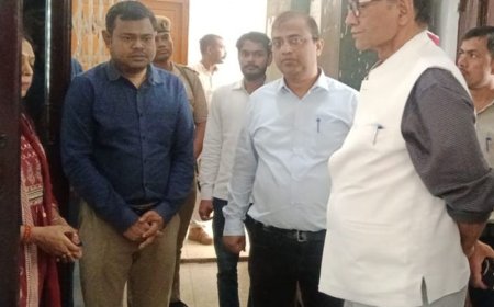विकास भवन के निरीक्षण में सहकारिता विभाग के अधिकारी अनुपस्थित:डीएम ने मांगा स्पष्टीकरण, चुनाव के लिए पीआरडी जवानों की व्यवस्था के दिए निर्देश