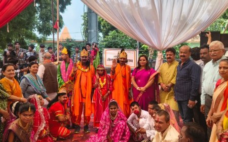 दशहरा मेले में रामलीला:रामजन्म से लेकर रावण वध और राजतिलक का मंचन किया; हैंडमेड प्रोडक्ट के स्टॉल सजाए