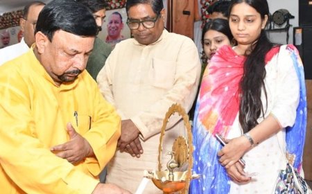 विकसित राष्ट्र बनाने को स्वदेशी वस्तुओं का करें इस्तेमाल:फर्रुखाबाद में सांसद ने कहा- 2047 तक विकसित राष्ट्र बनाने में हर नागरिक की भागीदारी जरूरी