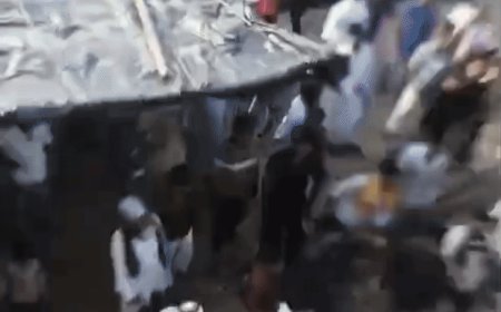 मकान विवाद में पिता-पुत्रों की पिटाई:पुलिस पर उल्टा केस लिखने का आरोप, मारपीट का वीडियो सामने आया