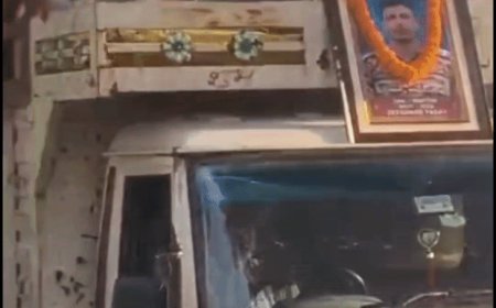 CRPF जवान देवानंद यादव का शव देवरिया पहुंचा:सुकमा में ड्यूटी के दौरान गोली लगने से शहीद हुए थे; सरयू घाट पर हुआ अंतिम संस्कार