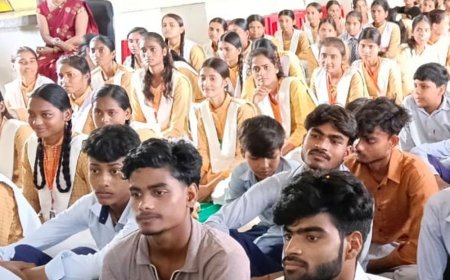 महराजगंज में गांधी जयंती पर संगोष्ठी:वक्ताओं ने सत्य और अहिंसा को सामाजिक परिवर्तन का माध्यम बताया