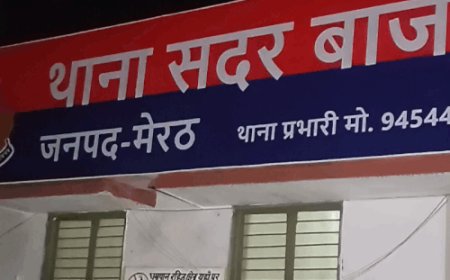 मेरठ के सोतीगंज बाजार में एसटीएफ का छापा, मचा हड़कंप:कबाड़ी के घर और गोदाम समेत कई ठिकानों पर की जांच, एक संदिग्ध हिरासत में