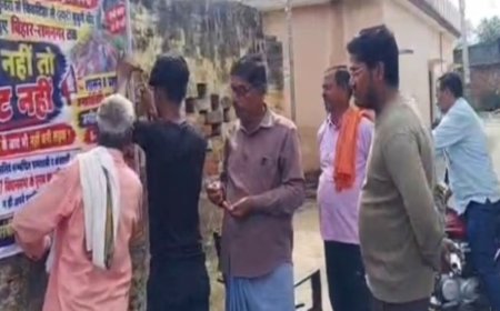 बंडा के ग्रामीणों ने सड़क के लिए चुनाव-बहिष्कार का ऐलान-किया:राजपाल यादव के पैतृक गांव कुंडरा में भी नाराजगी, भाई बोले- कई बार पत्र लिखे