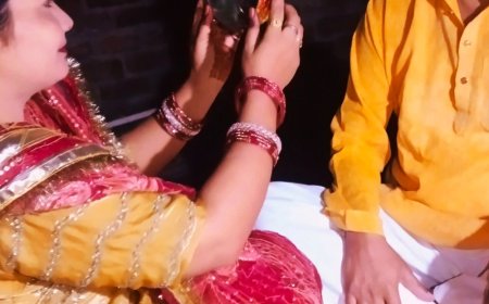 गोरखपुर में करवा चौथ का पर्व:सुहागिनों ने सुनी पावन कथा, बादलों के बीच हुआ चंद्र दर्शन