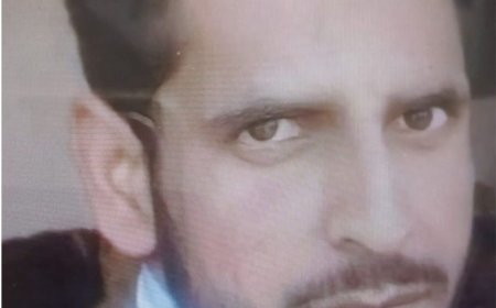 संभल में क्लीनिक जा रहे युवक को ट्रक ने कुचला:8-10 फीट दूर उछलकर गिरा, घर से 2 किलोमीटर दूर हुई मौत