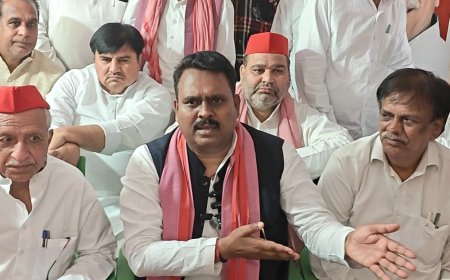 बिना दिमाग वालों की सरकार चला रहे प्रधानमंत्री:सहारनपुर में पूर्व एमएलसी बोले–मंत्री नहीं, अखिलेश को गाली देने के लिए आउटसोर्स रखे मंत्री, 2027 में भाजपा का सफाया