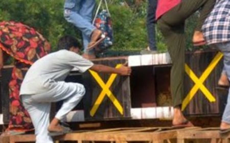 आगरा में खेरिया आरओबी बंद होने से शाहगंज बाजार जाम:व्यापारी और ग्राहक परेशान, यातायात और रेलवे पुलिस तैनात