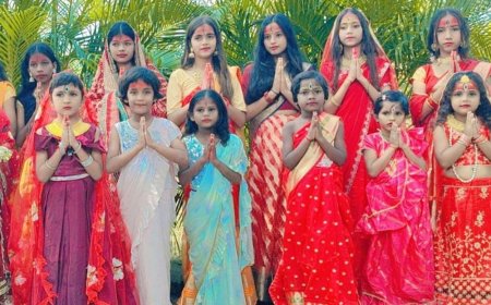 गोरखपुर के स्कूल में सांस्कृतिक कार्यक्रम आयोजित:पारंपरिक वेशभूषा में सजीं छात्राएं, भक्ति गीतों के साथ नवदुर्गा उत्सव