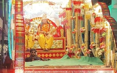 मैनपुरी में निकली श्रीराम की बारात, झांकियों ने मोहा मन:शोभायात्रा में उमड़े श्रद्धालु, पुष्पवर्षा कर किया स्वागत; सुरक्षा के लिए पुलिस तैनात
