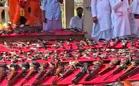 राजा भैया ने विजयदशमी पर शुरू किया शस्त्र पूजन:बेंती कोठी में पारंपरिक विधि से हो रहे अनुष्ठान, समर्थक भी शामिल हो रहे