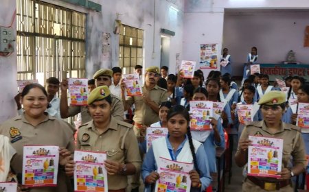 उन्नाव में मिशन शक्ति के तहत छात्र-छात्राओं को किया जागरूक:स्कूल-कॉलेजों में साइबर सुरक्षा, महिला अधिकारों और करियर चयन पर दी जानकारी