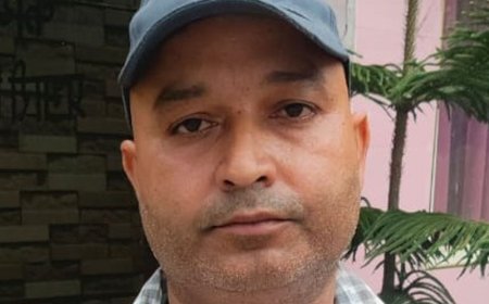 ड्यूटी लगाने के नाम पर 4 हजार की रिश्वत ली:शाहजहांपुर में रोडवेज का टाइम कीपर गिरफ्तार, अगले महीने की ड्यूटी लगाने के बदले मांगी थी रकम