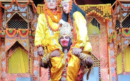 बुलंदशहर में रामलीला का मंचन:हनुमान-सुग्रीव से मिले भगवान श्रीराम, माता की खोज में लंका पहुंचे बजरंगबली