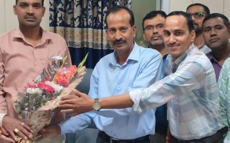 रामपुर में शिक्षकों की समस्याओं पर हुई चर्चा:जिलाध्यक्ष रवेंद्र गंगवार बोले- शिक्षकों के हितों की पैरवी करना संगठन की प्राथमिकता