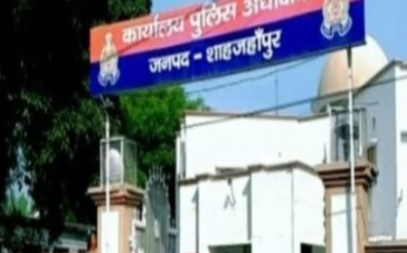 युवती को बहला-फुसलाकर ले गए, घर से रुपये-जेवर गायब:शाहजहांपुर में मां ने मोहल्ले के अफरान मलिक पर लगाया आरोप; सदर बाजार थाने में FIR दर्ज