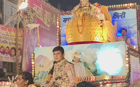 अमेठी में पूरी रात चला भारत मिलाप का आयोजन समाप्त:हजारों की भीड़ ने उठाया मेले का आनंद, चप्पे-चप्पे पर पुलिसबल रहा तैनात