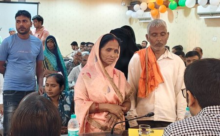 अमेठी में पिंक समाधान:डीएम ने महिलाओं की शिकायतों को तुरंत निपटाने के लिए अफसरों को बुलाया