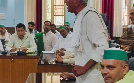 किसान बोले- प्रतिबंधित वाहनों के टायरों में ठोकेंगे कील:विकास भवन में किसान दिवस पर कहा- ओवरलोड और तेज रफ्तार से हो रहे हादसे