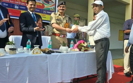 बिजनौर में बच्चों को पॉक्सो एक्ट की जानकारी दी गई:कहा- परेशानी होने पर चुप न रहें, परिजनों-शिक्षकों को तुरंत बताएं