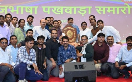 झांसी रेलवे ने पहली बार जीती NCR की 'वैजयंती शील्ड':वैगन रिपेयर वर्कशॉप का सबसे अच्छा रहा प्रदर्शन, महाप्रबंधक ने की तारीफ