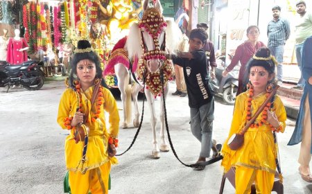 भगवान वाल्मीकि प्रकट उत्सव पर निकली भव्य शोभायात्रा:धार्मिक और ऐतिहासिक झांकियों ने मोहा मन, बैंड-बाजों की धुन पर उमड़े श्रद्धालु