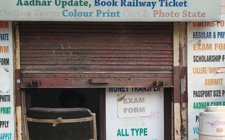 मेरठ में पैनकार्ड अपडेट पर विवाद:सिस्टम कब्जे में लिया, कर्नल और संचालक में ओटीपी-दस्तावेज मांगने पर कहासुनी
