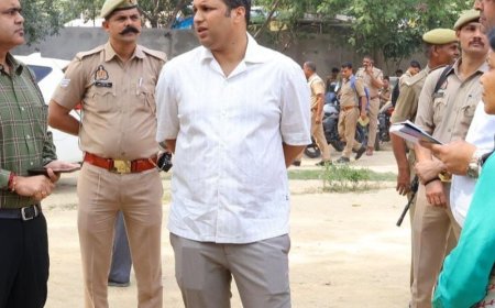 गाजियाबाद में MLC चुनाव आज, स्कूल कॉलेज सभी बंद:13 मतदान केंद्रों पर सुबह 8 बजे शुरू होगी वोटिंग, पीएसी व पुलिस का पहरा