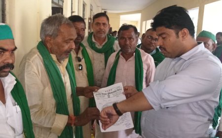 भारतीय किसान यूनियन टिकैत ने दिया धरना:किसानों की समस्याओं को लेकर 27 अक्टूबर को ललौली में महापंचायत का ऐलान