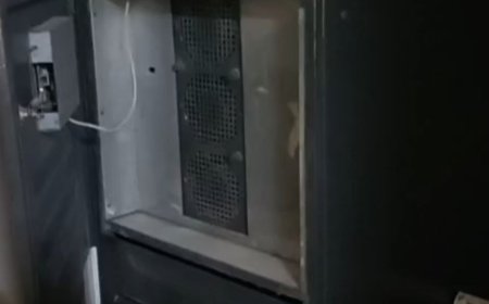 जिला अस्पताल की सिटी स्कैन यूनिट में लगी आग:बैटरी में फाल्ट से हुआ तेज धमाका, मरीजों-तीमारदारों में मची अफरा-तफरी