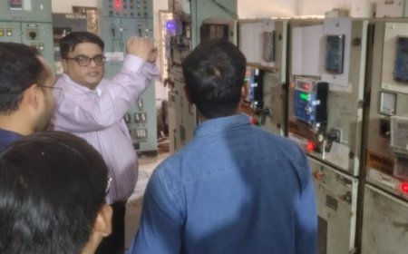 दीवाली से पहले पीवीवीएनएल एमडी ने बिजलीघरों का किया रुख:ट्रांसफार्मर का लोड, ऑयल लेवल और अर्थिंग जांची, अनुरक्षण में मानक की अनदेखी पर चेताया