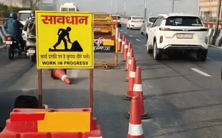 एलिवेटेड रोड पर क्यों हुआ गड्ढा, IIT रुड़की करेगी जांच:रिपोर्ट के बाद बनेगी सड़क, तब तक एलिवेटेड की लेन बंद, ट्रैफिक एडवाइजरी जारी, MP-2 से गुजरेंगे वाहन