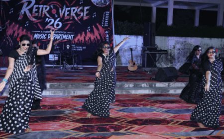 आजकल तेरे मेरे प्यार के चर्चे हर जुबान पर:CSJMU में गूंजे पुराने नगमें, RetroVerse ’26’ का हुआ आयोजन