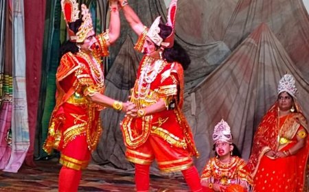 लखनऊ की रामलीला में शबरी मिलन, लंका दहन का मंचन:भक्ति, भाव और रोमांच का संगम, दर्शक देर रात तक डूबे रहे