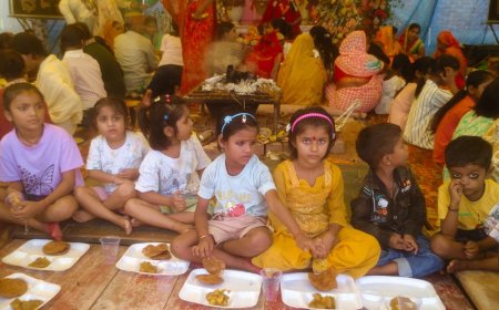 कानपुर में महानवमी का उत्सव आयोजित:शांति नगर पंडाल में हुआ हवन, कन्या पूजन बाद बंटा महाप्रसाद