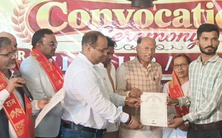 बरेली के कॉलेज में दीक्षांत समारोह आयोजित:एलएलबी की पढ़ाई पूरी करने वाले 120 छात्र-छात्राओं को डिग्रियां वितरित