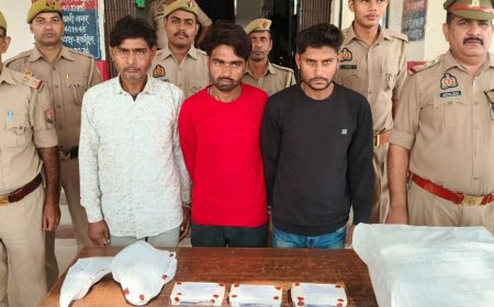 छात्रावास से चोरी के मामले में तीन आरोपी गिरफ्तार:इटावा पुलिस ने मोबाइल, मशीनें, दस्तावेज, कपड़े और 20,100 रुपये बरामद किए